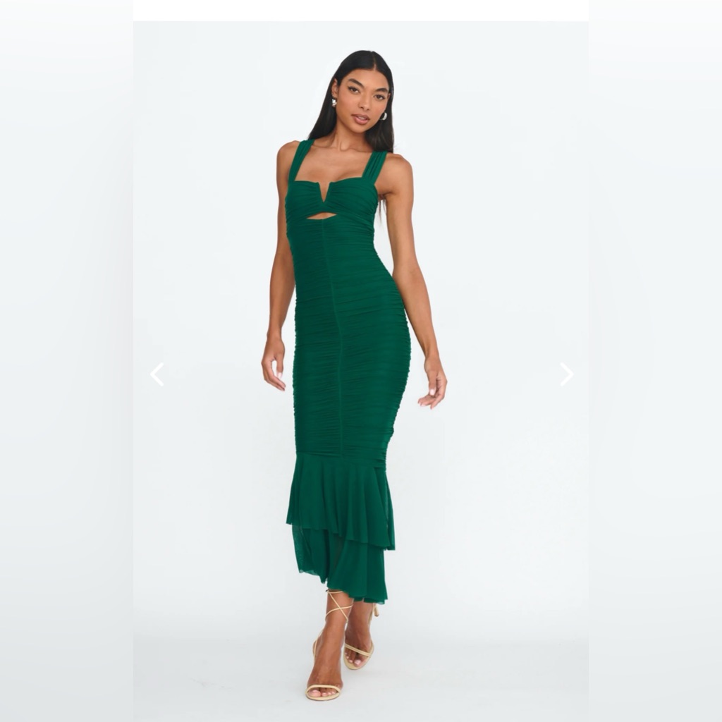 Here Comes The Sun. Fishtail Maxi Dress In Green. Size Medium.